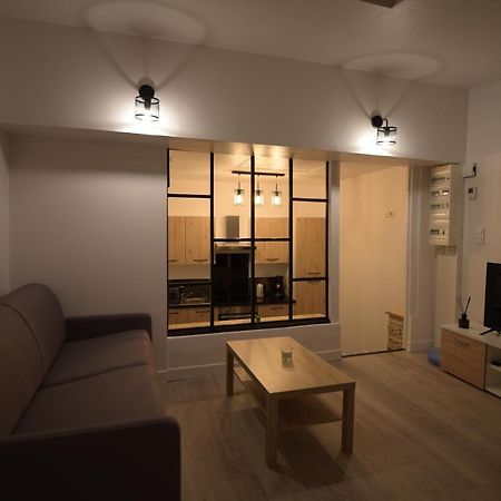 Cosy Appartement Hyper Centre Ville Avec Cour + Patio Auxerre Ngoại thất bức ảnh