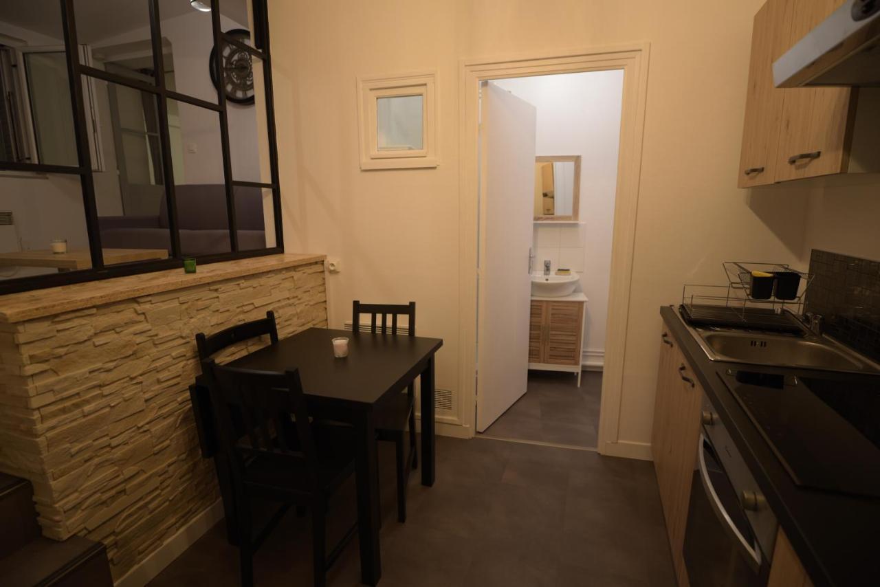 Cosy Appartement Hyper Centre Ville Avec Cour + Patio Auxerre Ngoại thất bức ảnh
